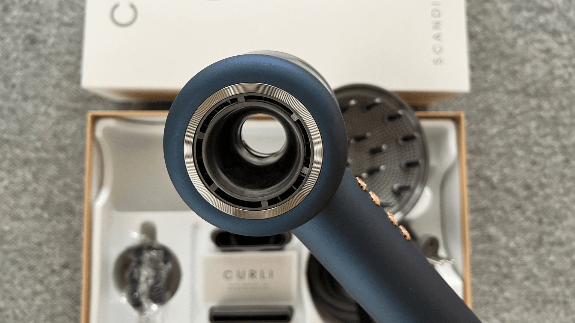 Curli AeroFlow hårfön med tillbehör